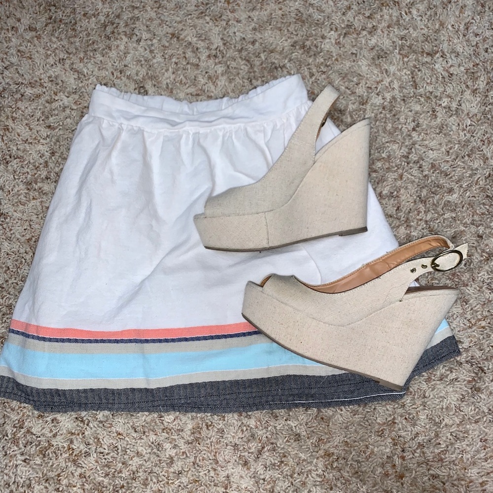 Beautiful Lined White Skirt w/ Colorful Stripes